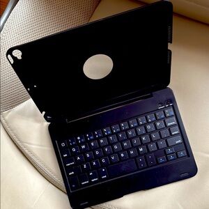 Tablet Wireless Keyboard